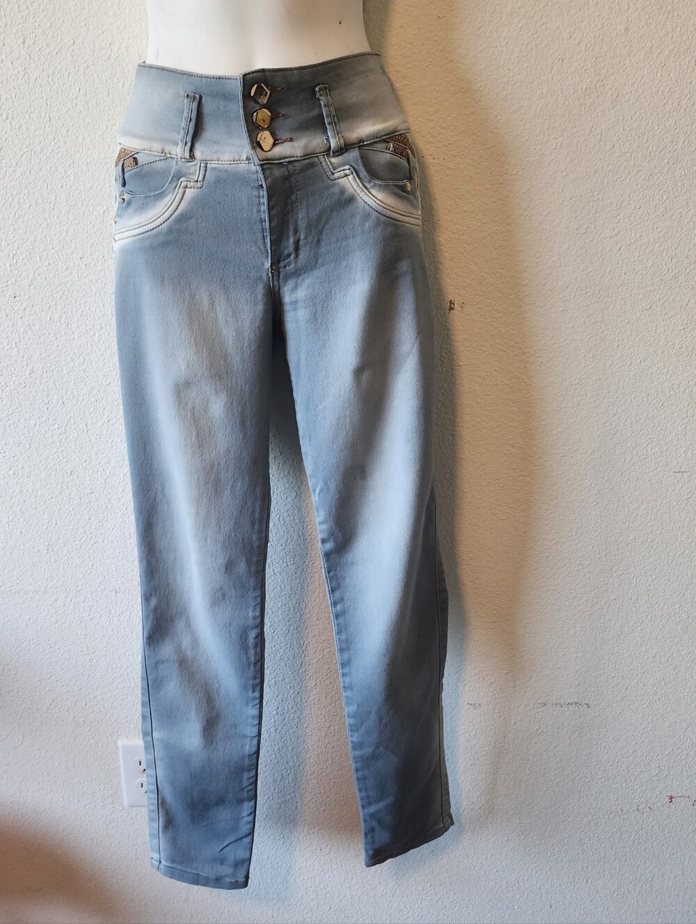 Bon Bon Up Womens Light Blue Skinny Jeans 3 Button Butt Lift Size 14